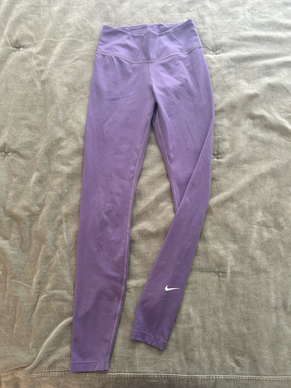 Nike Women’s Purple Athletic Leggings